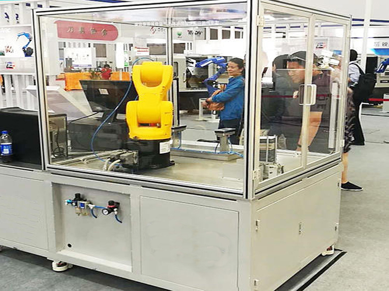用于機器門板